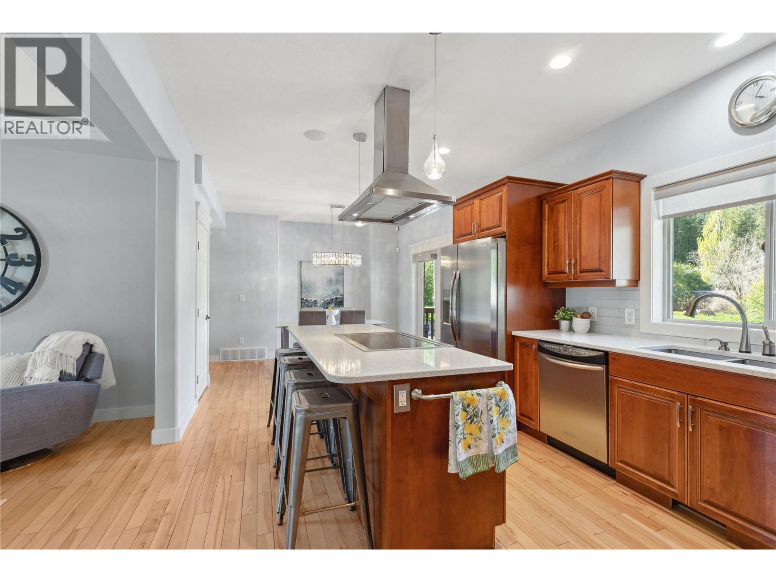 5575 Highway 6 Highway, Coldstream