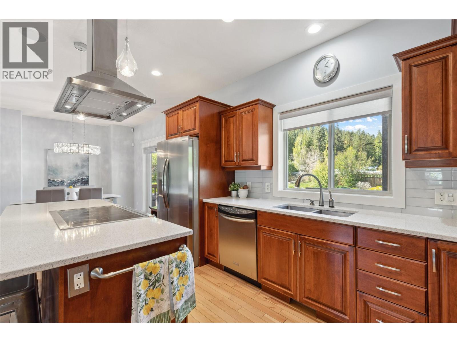 5575 Highway 6 Highway, Coldstream