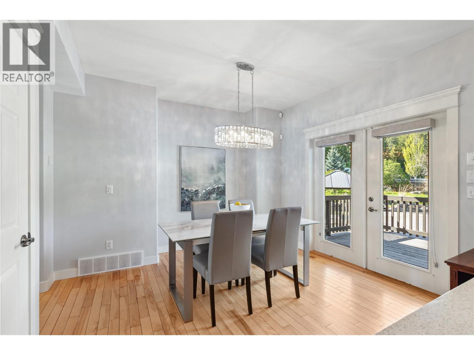 5575 Highway 6 Highway, Coldstream