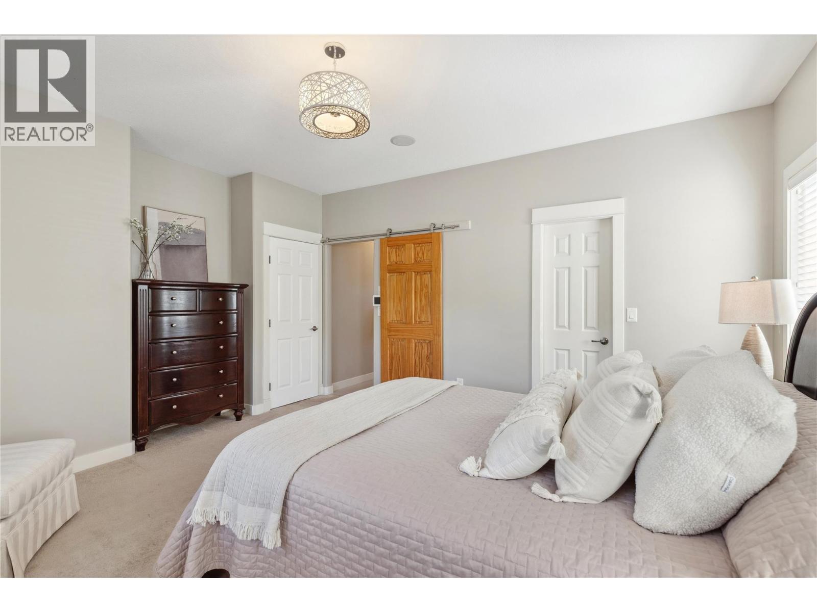 5575 Highway 6 Highway, Coldstream