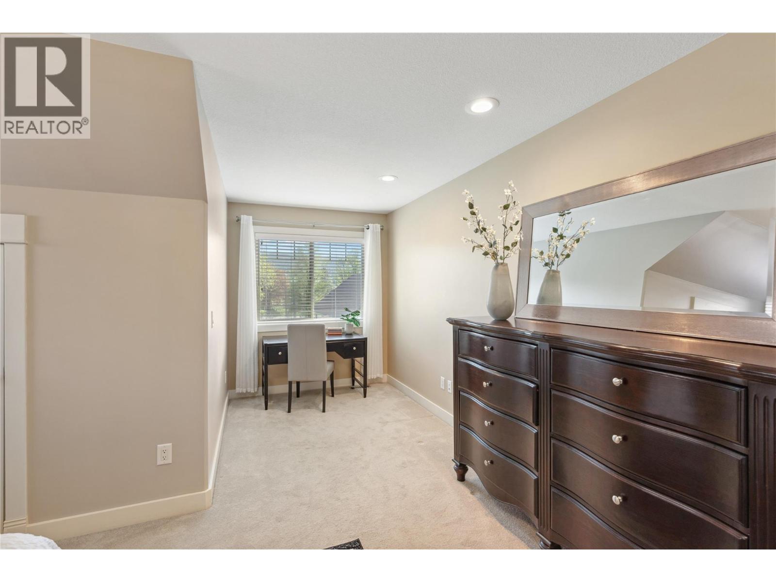 5575 Highway 6 Highway, Coldstream