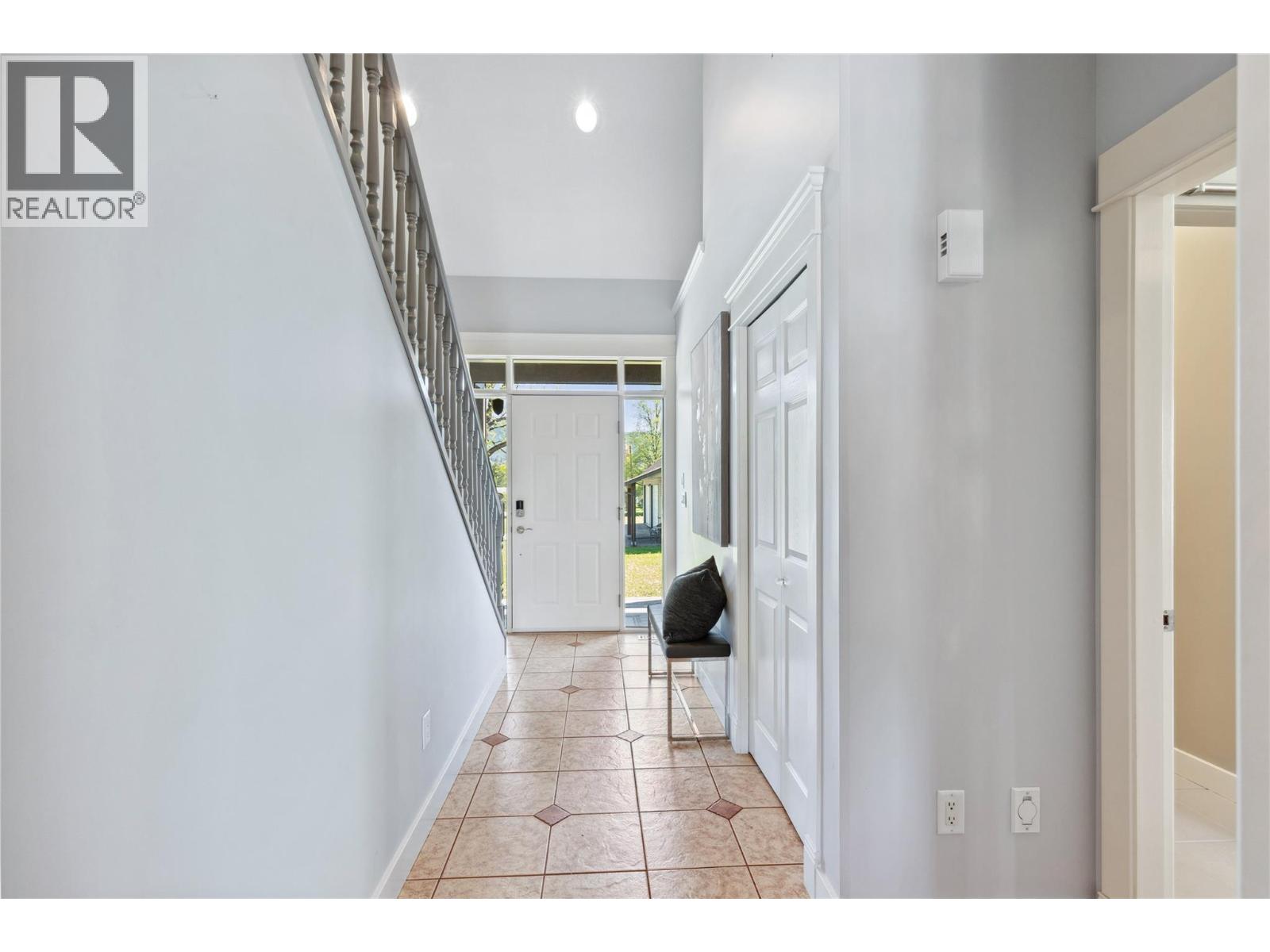 5575 Highway 6 Highway, Coldstream