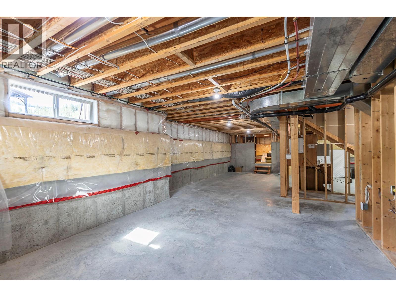 5575 Highway 6 Highway, Coldstream