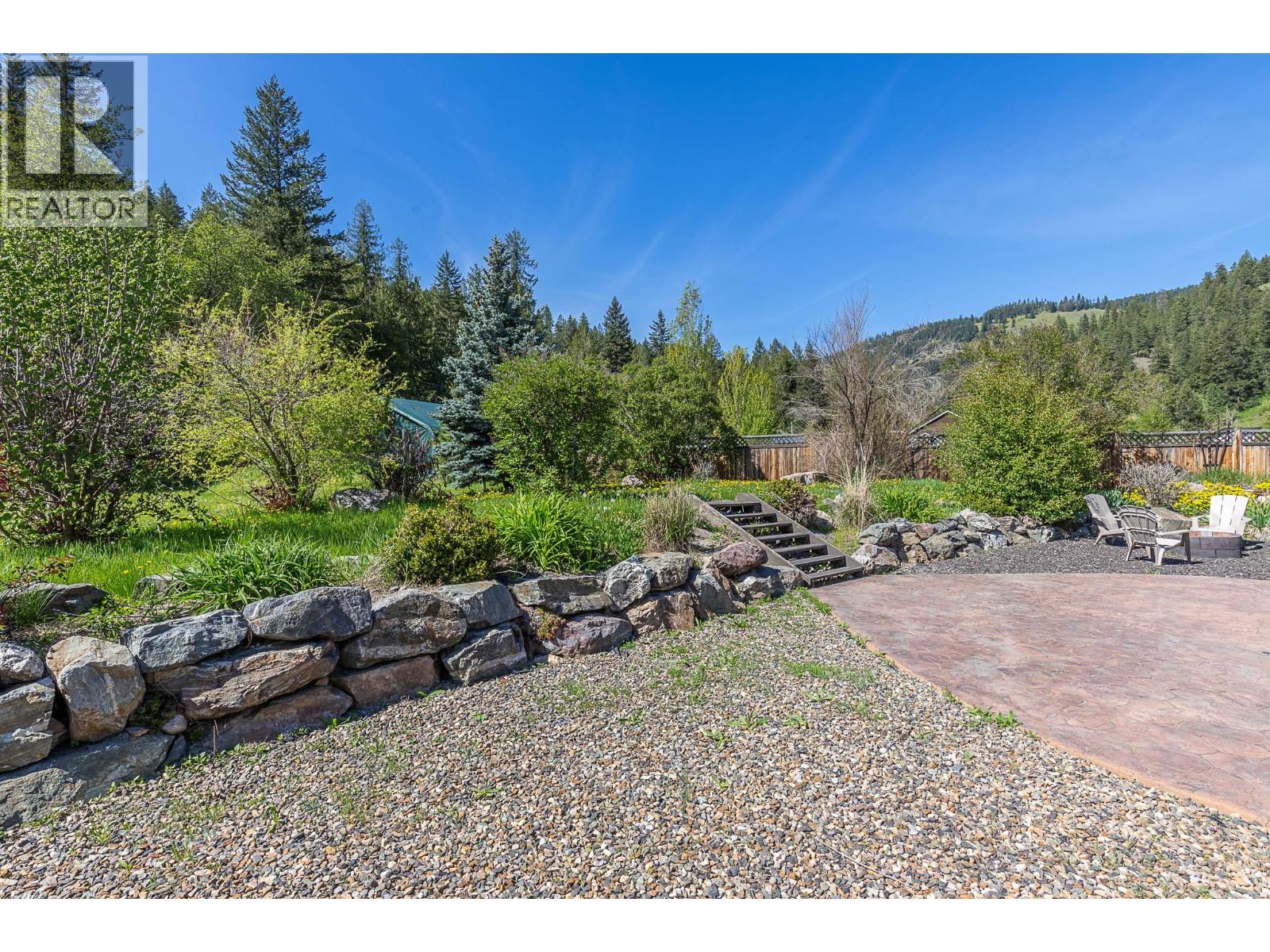 5575 Highway 6 Highway, Coldstream