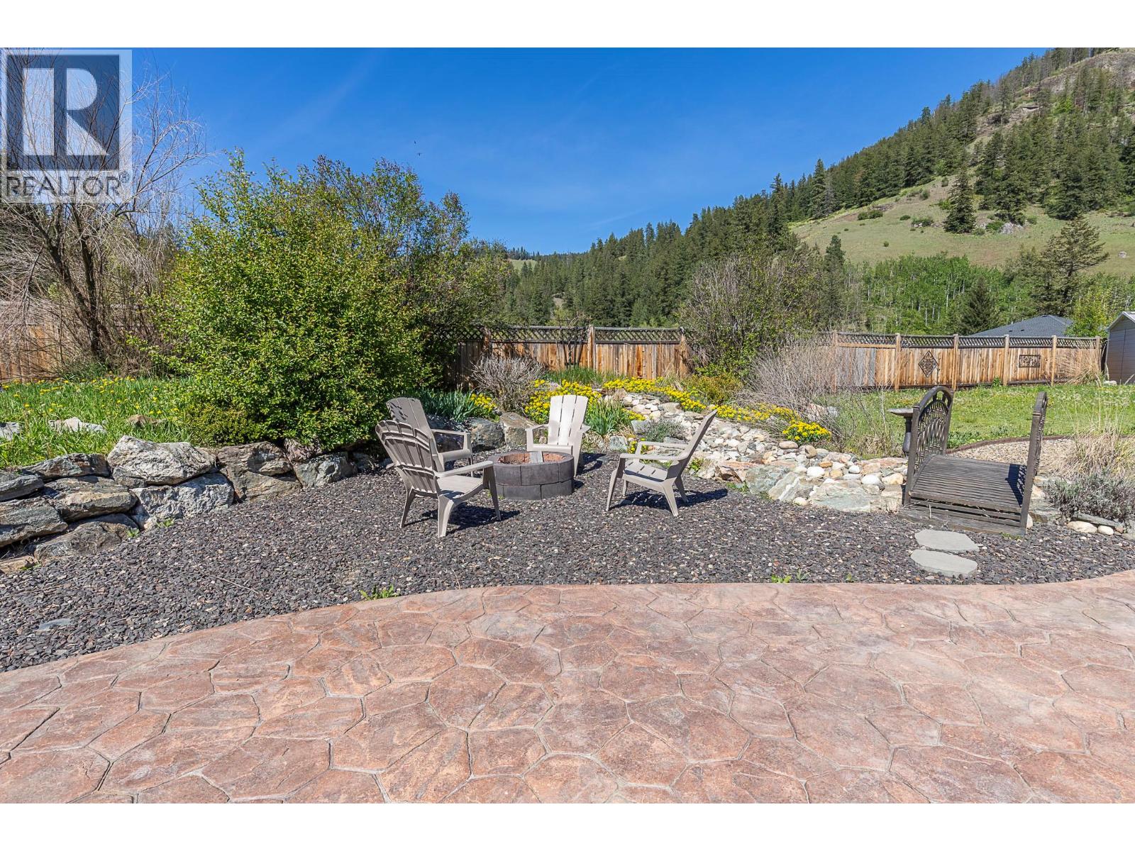 5575 Highway 6 Highway, Coldstream