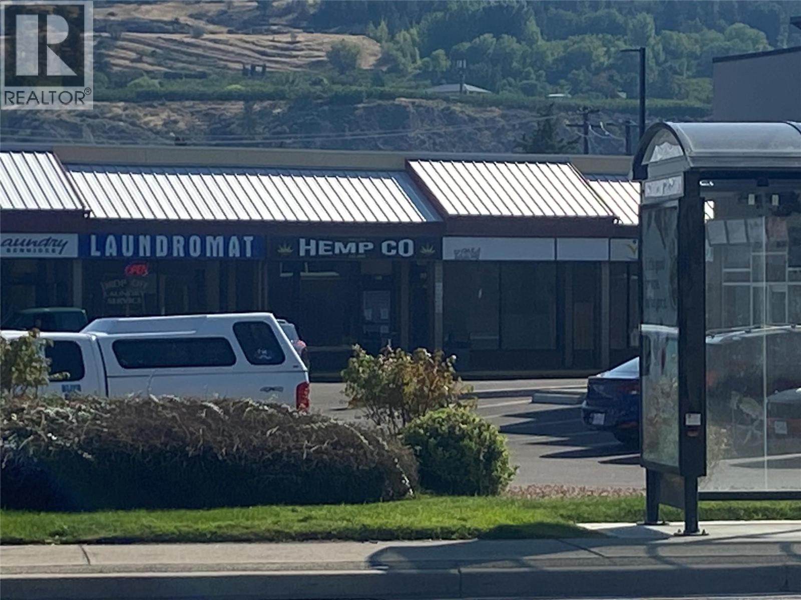 3042 Skaha Lake Road, Penticton