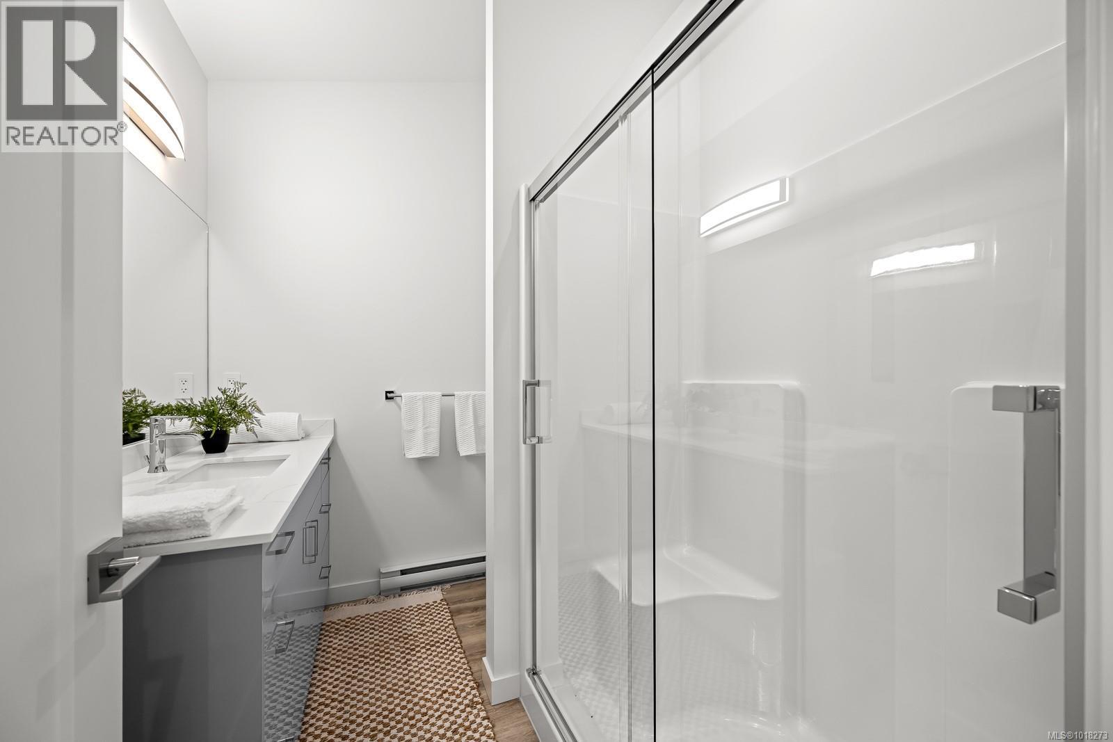 #47 3025 ROYSTON RD - 21