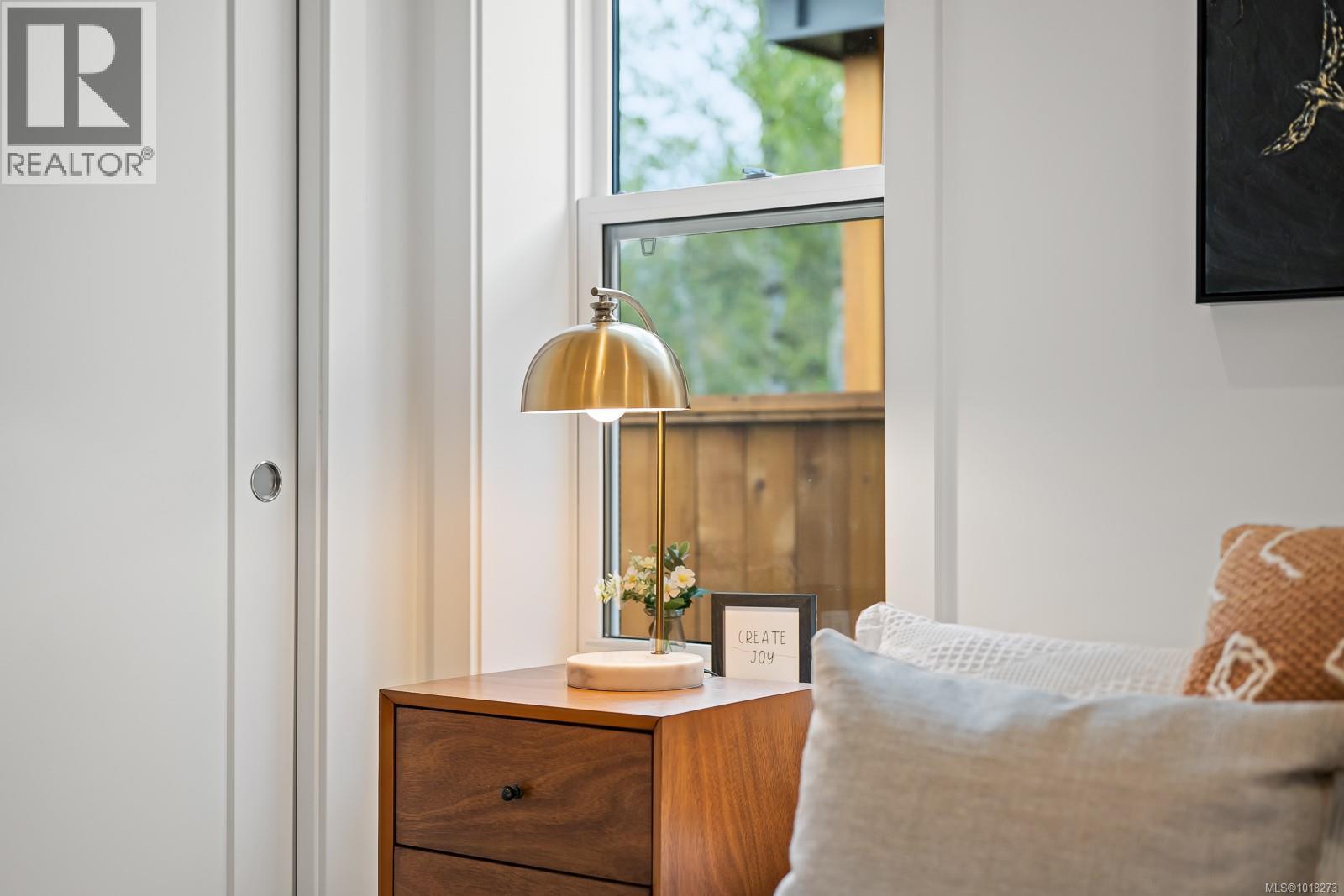 #47 3025 ROYSTON RD - 31