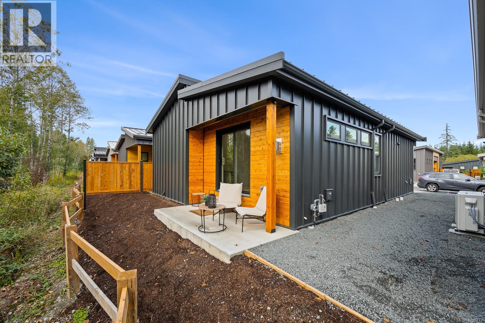 #47 3025 ROYSTON RD - 33