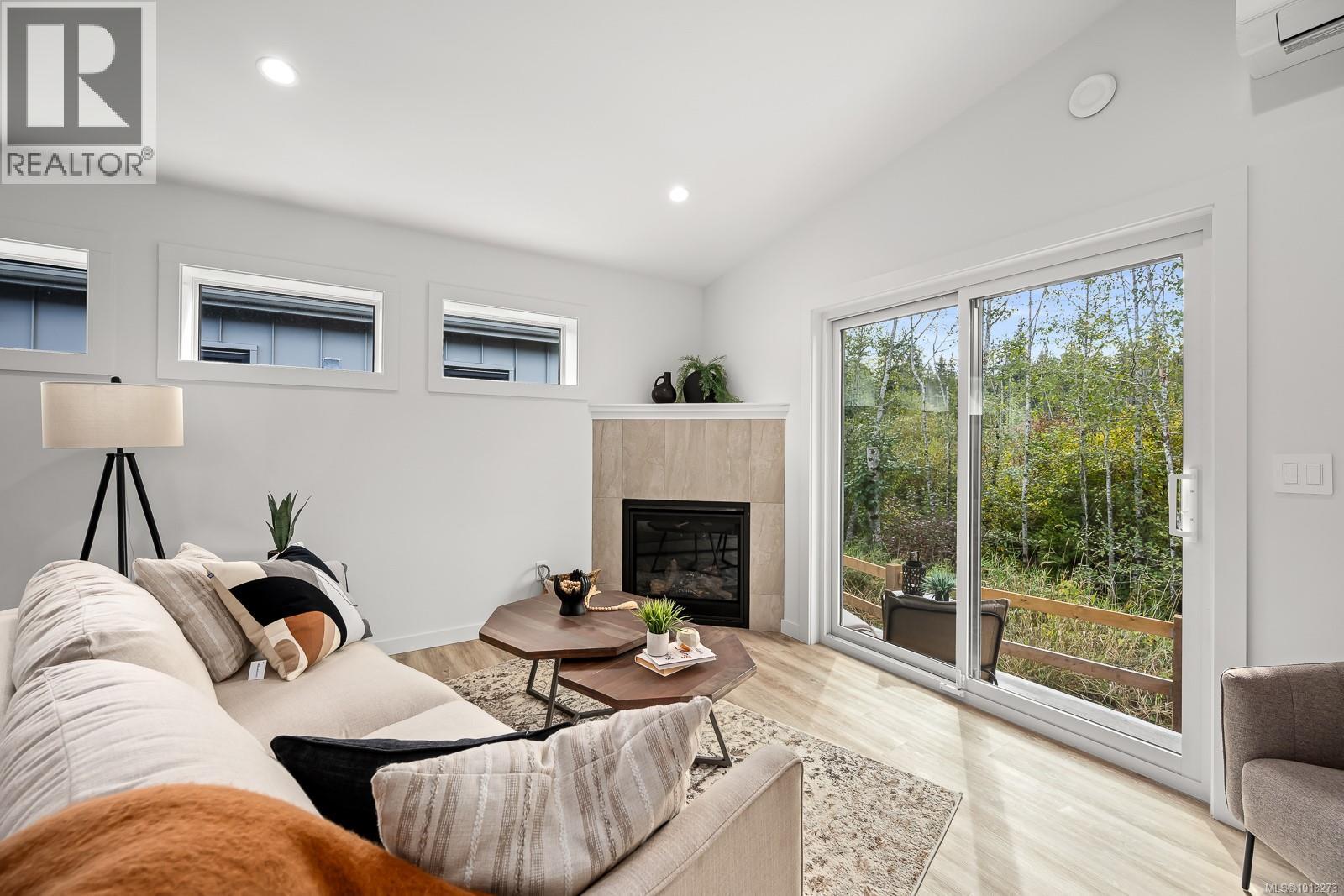 #47 3025 Royston Rd - 16