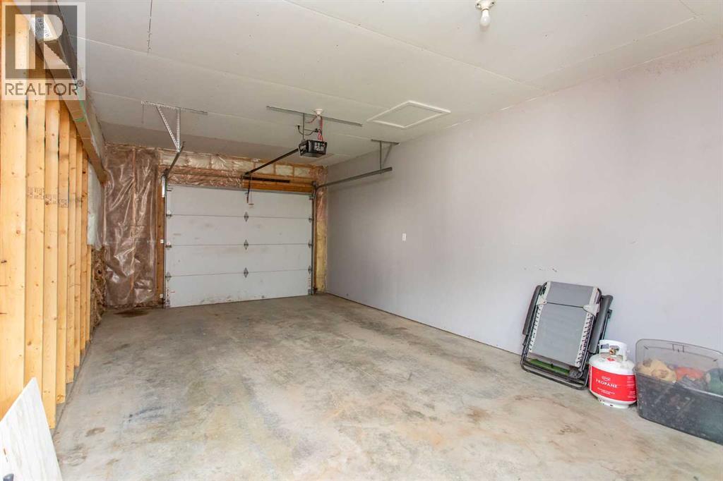 5422 49 Avenue, Lacombe