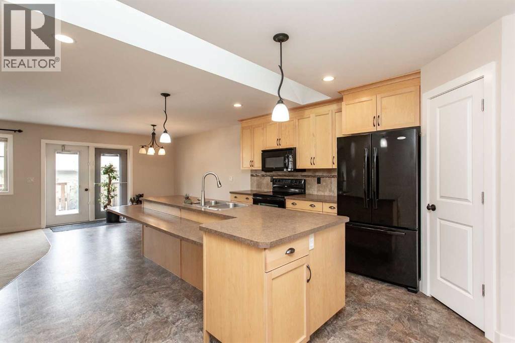 5422 49 Avenue, Lacombe