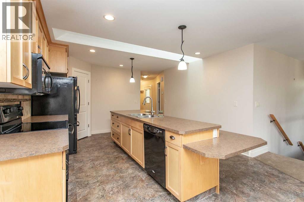 5422 49 Avenue, Lacombe