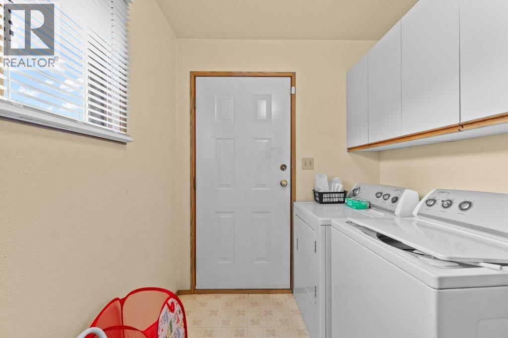 341 2 Street Southeast, Salmon Arm