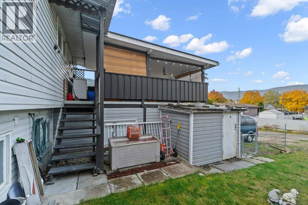 341 2 Street Southeast, Salmon Arm