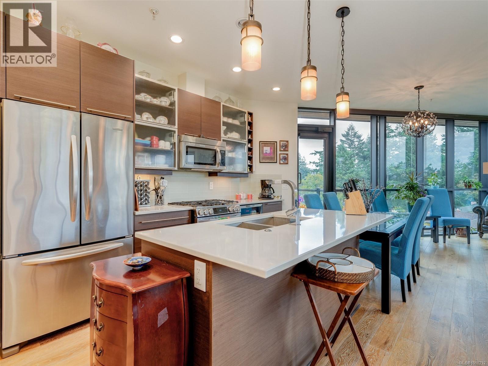 #401 2850 ALDWYND RD - 11