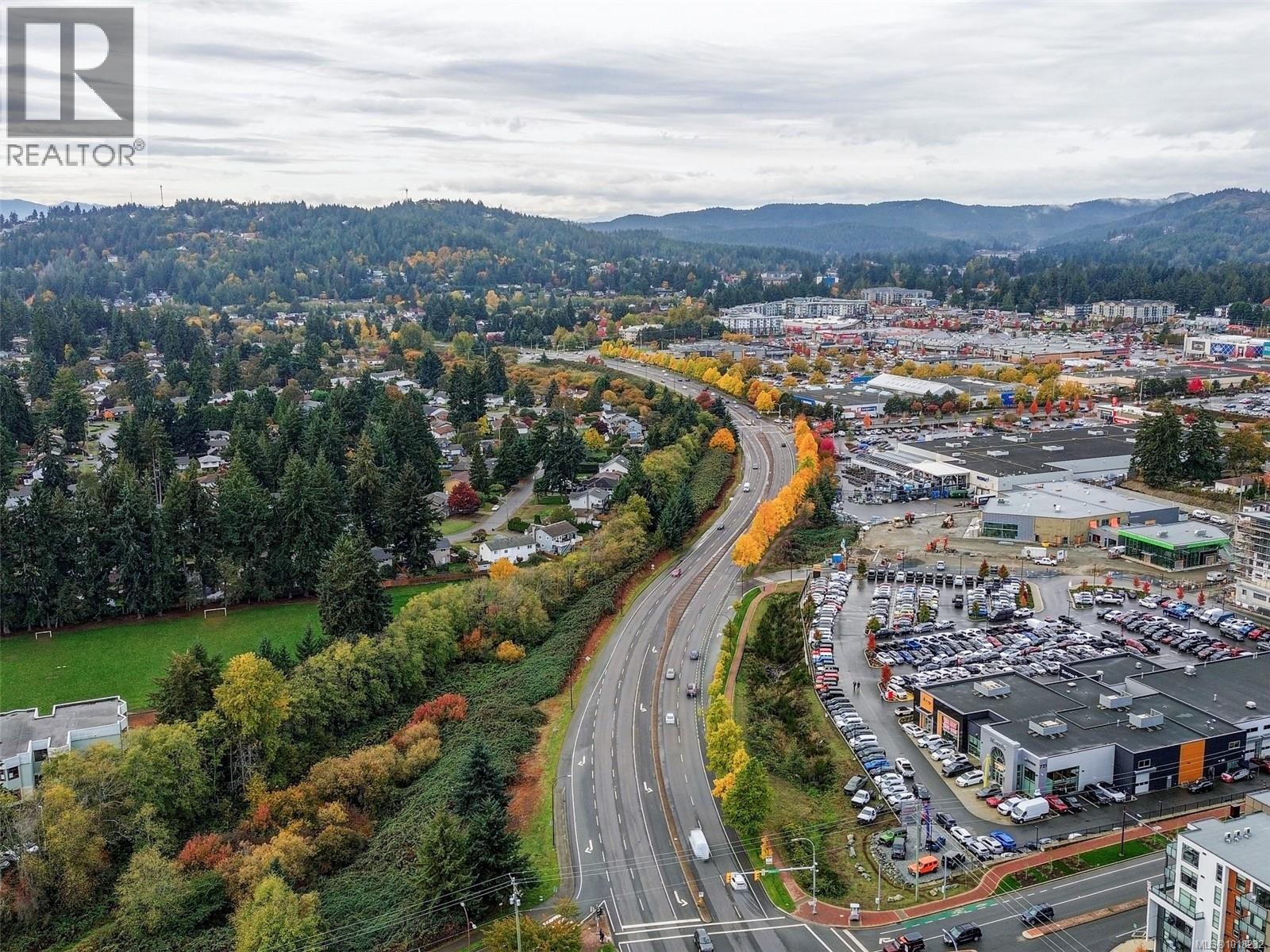 #401 2850 ALDWYND RD - 35