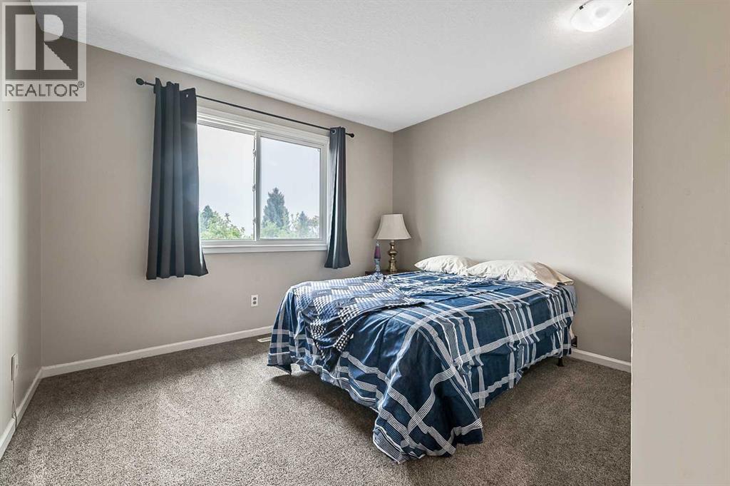 Single Family House for Sale in  Millside Way SW Millrise Calgary 