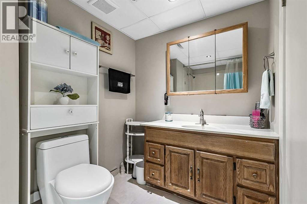 Single Family House for Sale in  Millside Way SW Millrise Calgary 