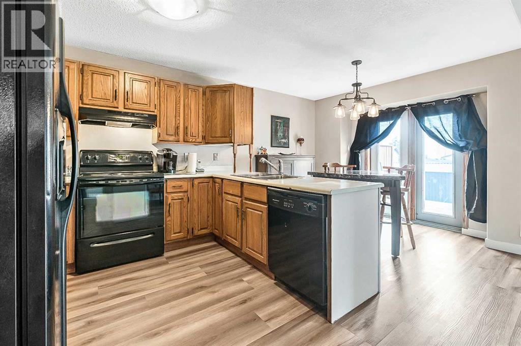 Single Family House for Sale in  Millside Way SW Millrise Calgary 
