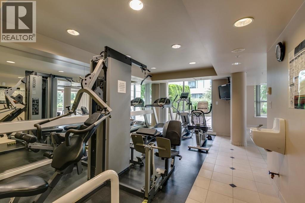 1004 160 E 13TH STREET, North Vancouver