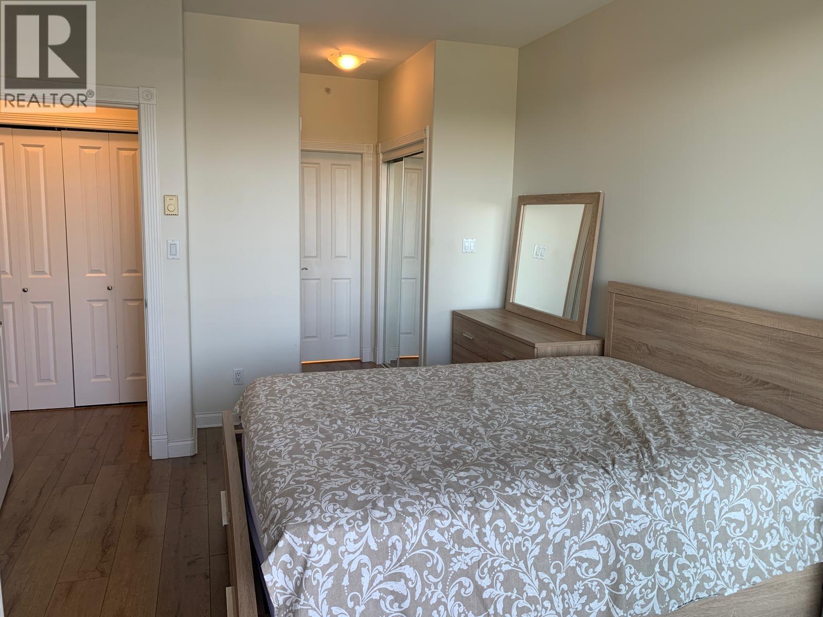 1004 160 E 13TH STREET, North Vancouver