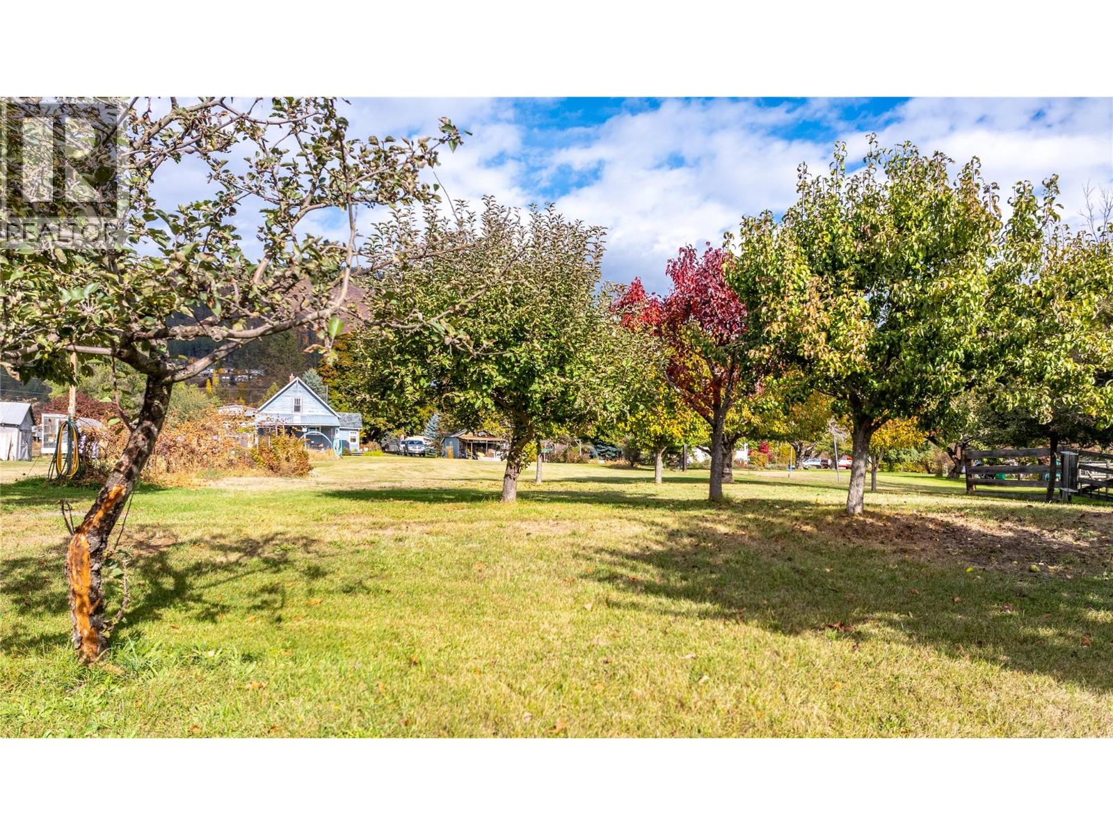 1015 Winlaw Road, Creston