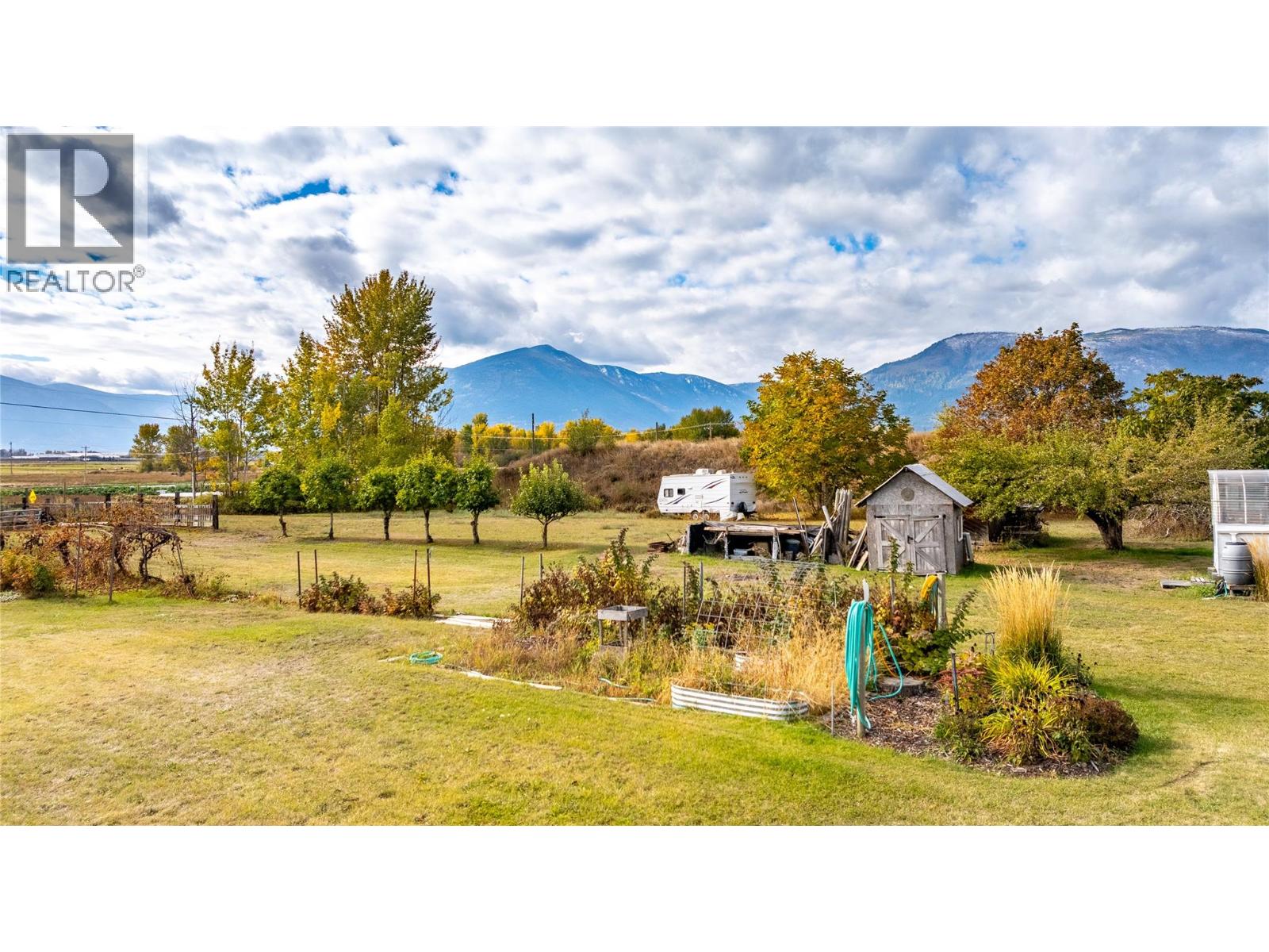 1015 Winlaw Road, Creston