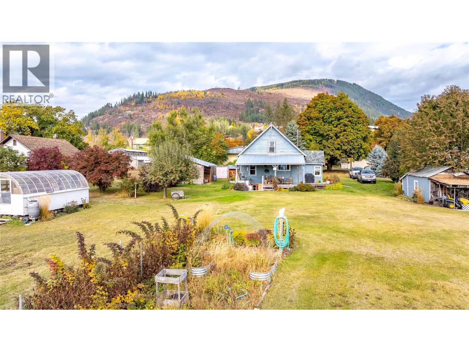 1015 Winlaw Road, Creston