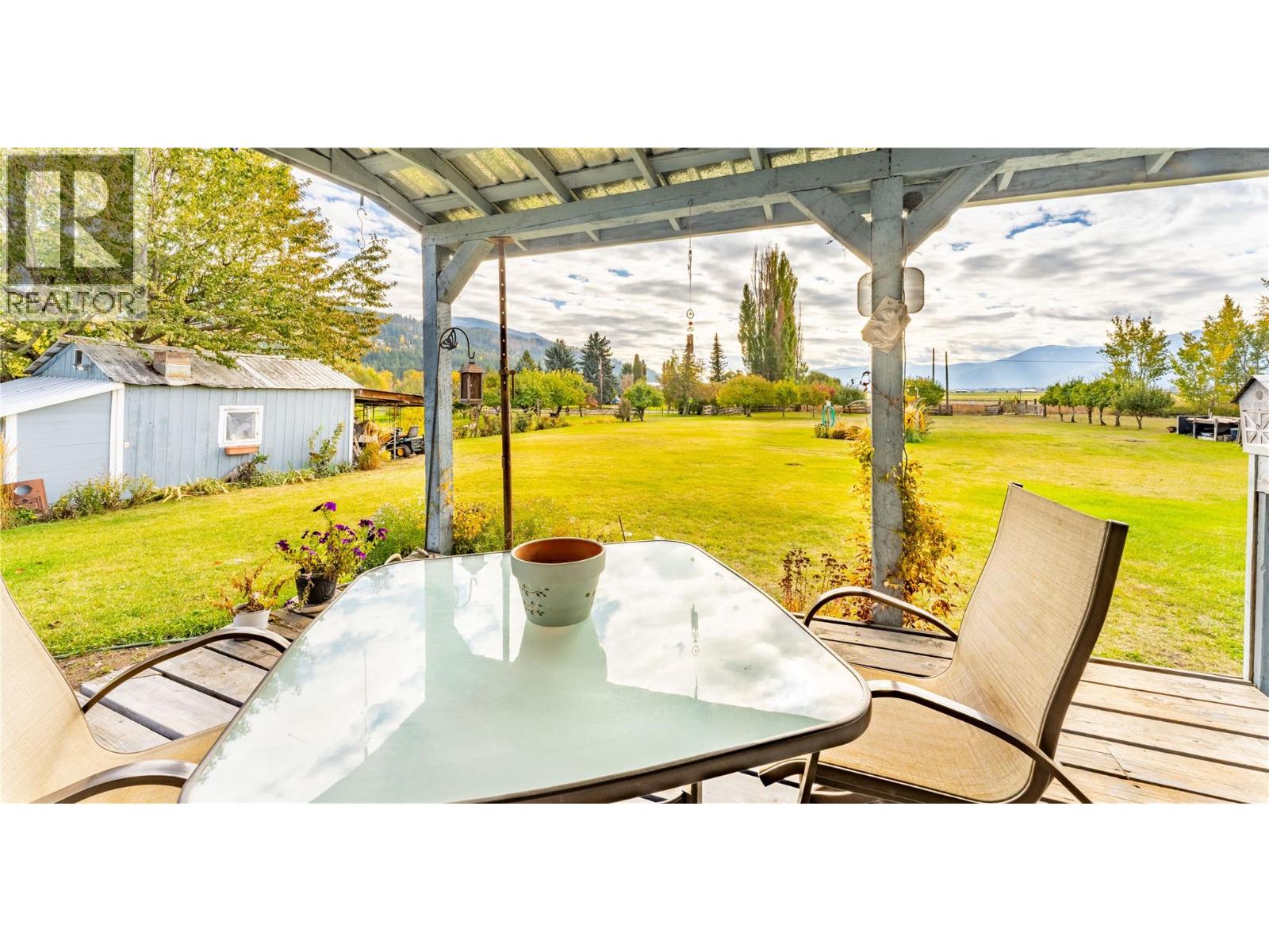 1015 Winlaw Road, Creston