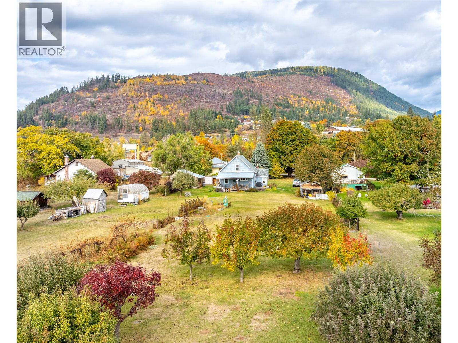 1015 Winlaw Road, Creston