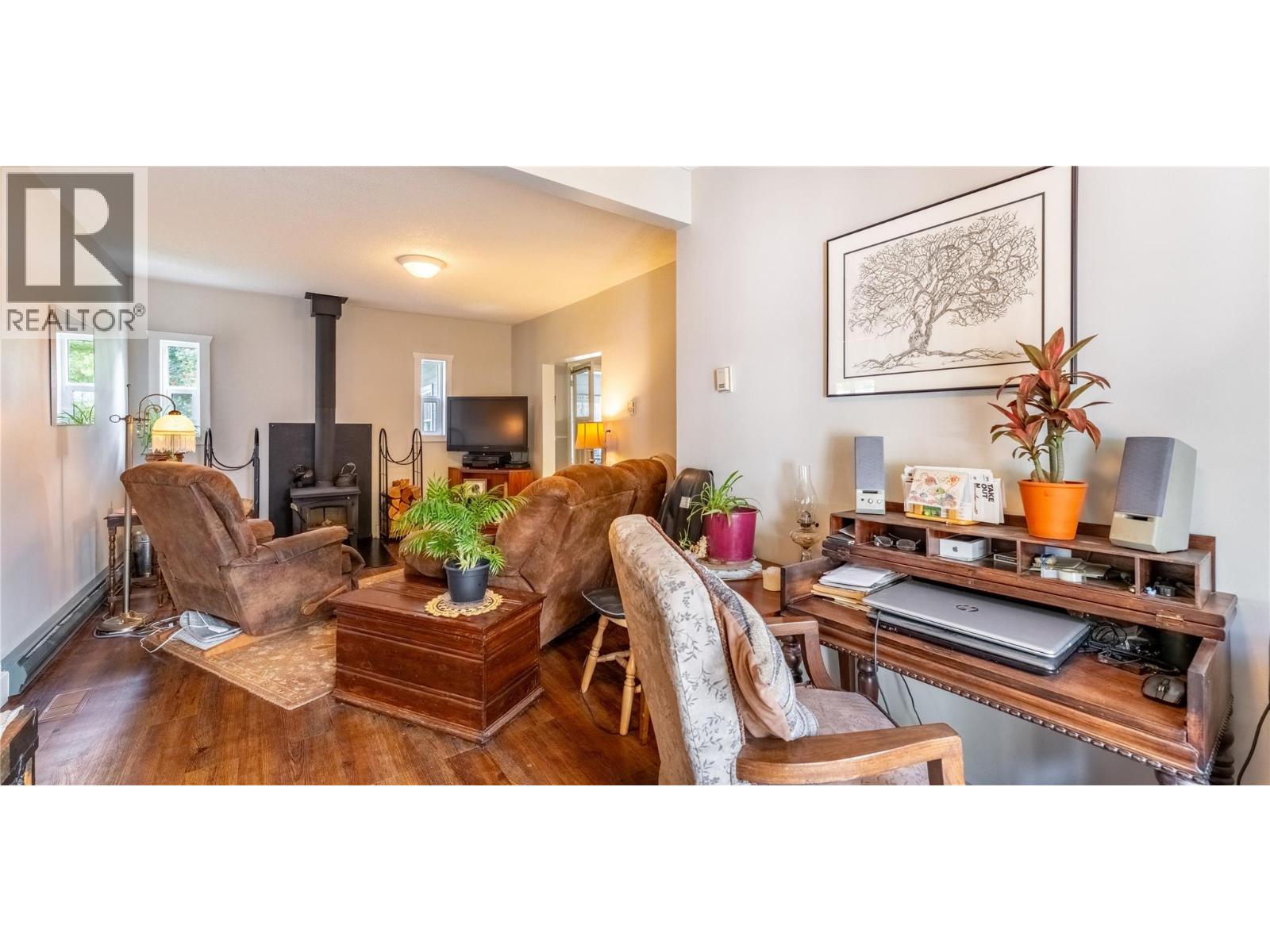 1015 Winlaw Road, Creston