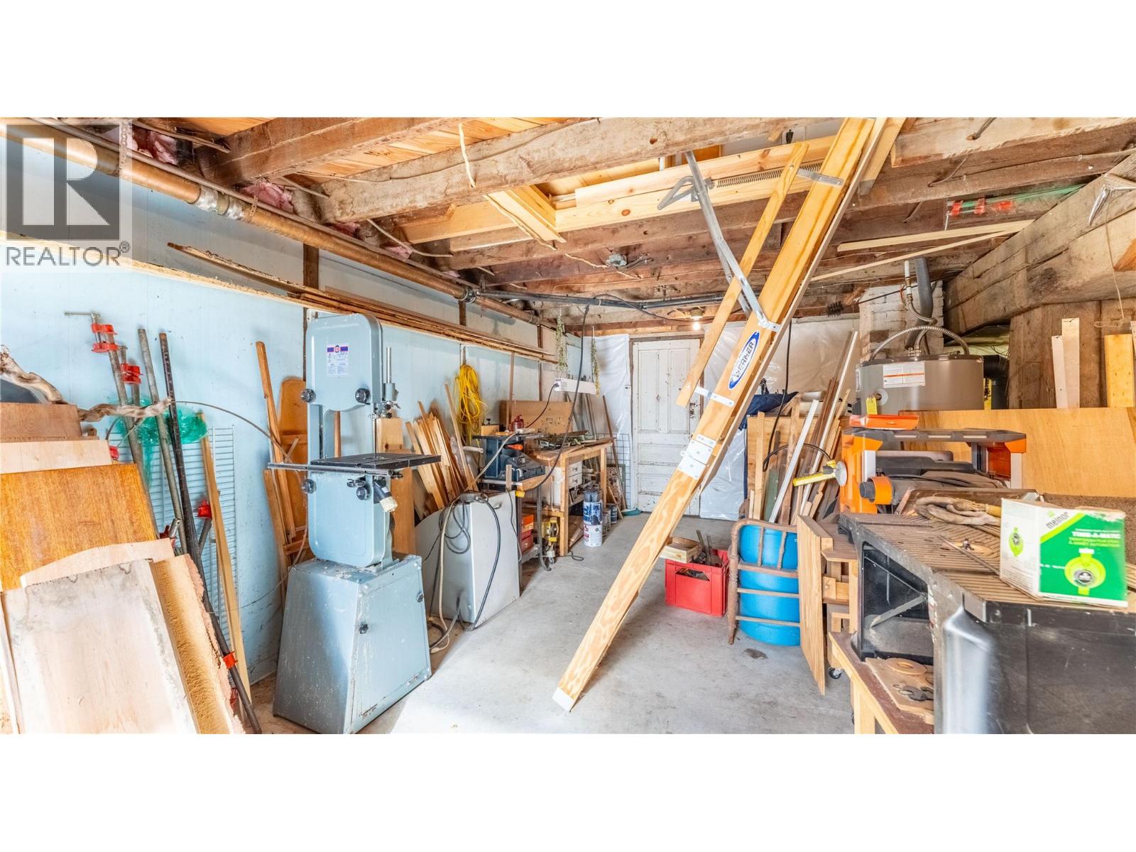 1015 Winlaw Road, Creston