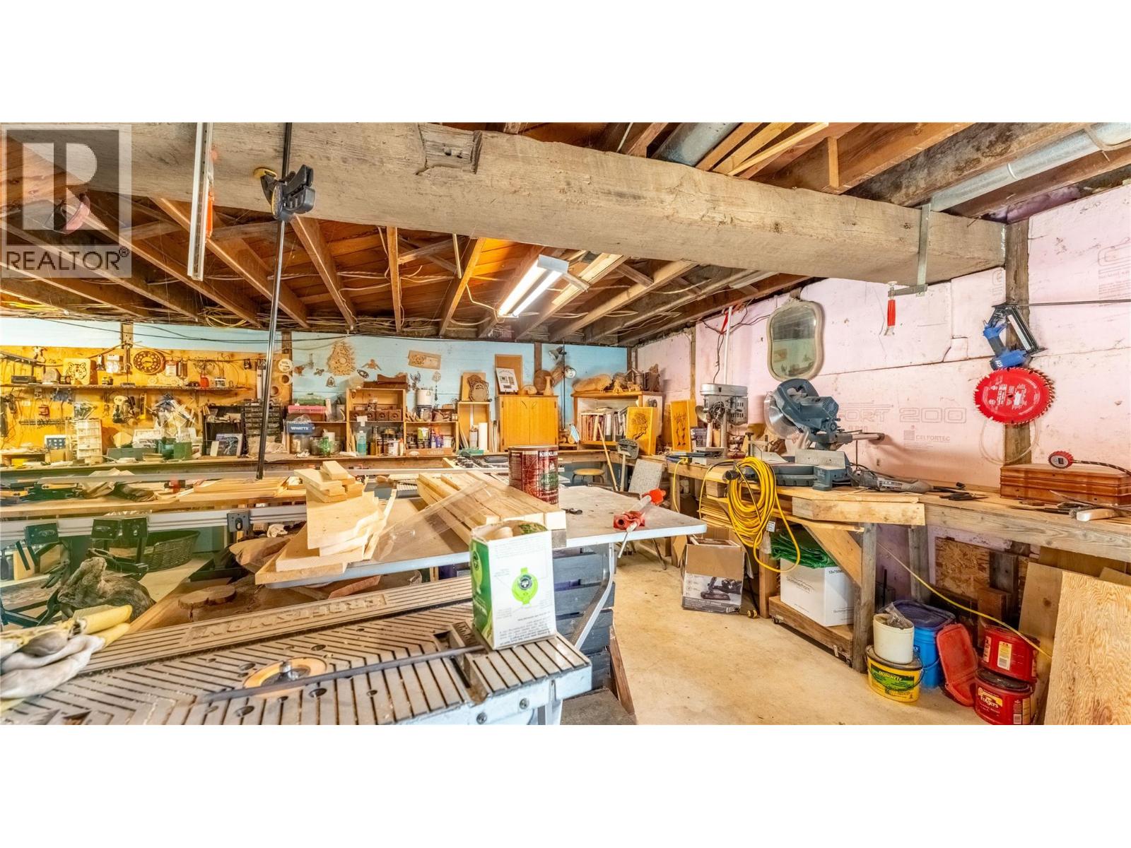 1015 Winlaw Road, Creston