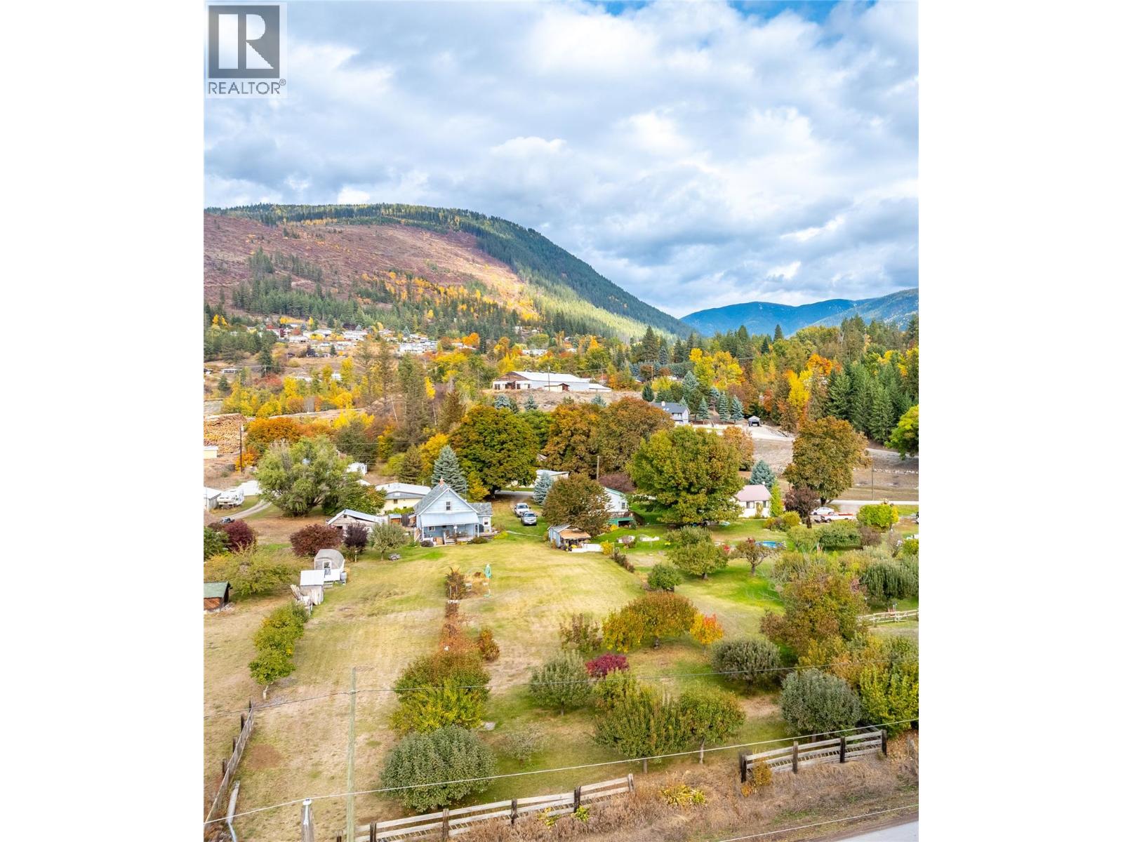 1015 Winlaw Road, Creston