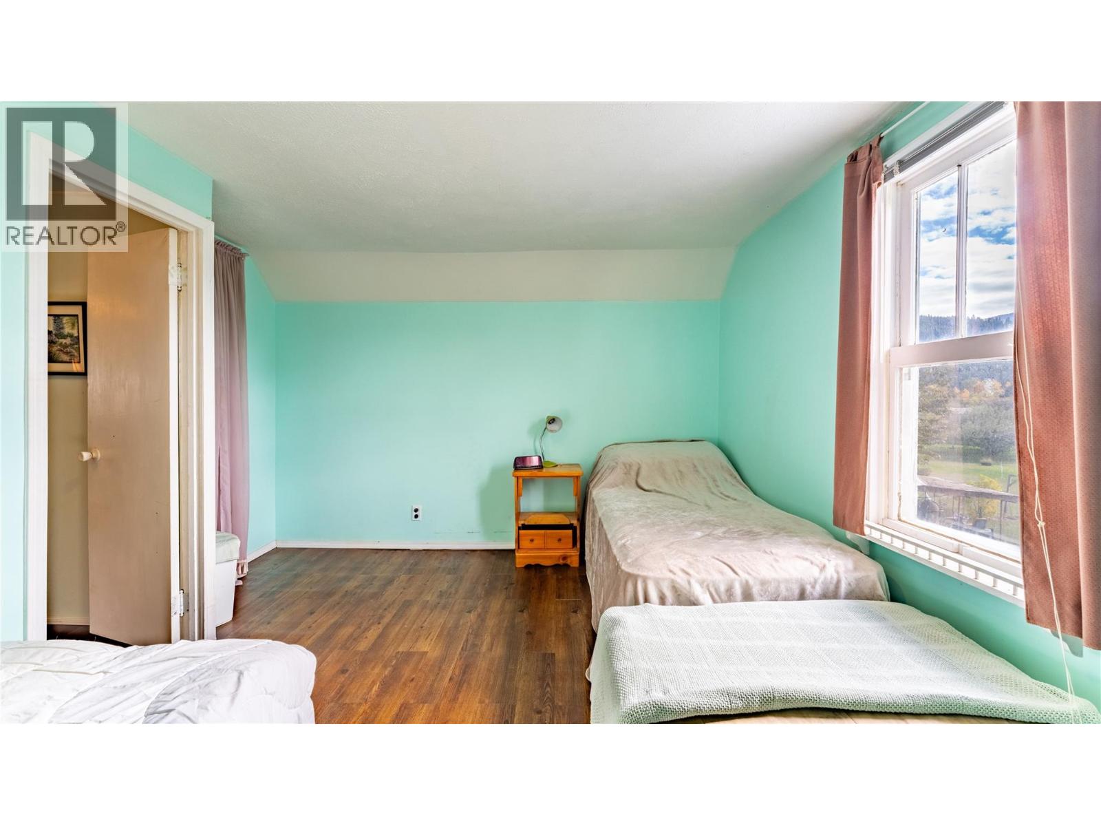 1015 Winlaw Road, Creston