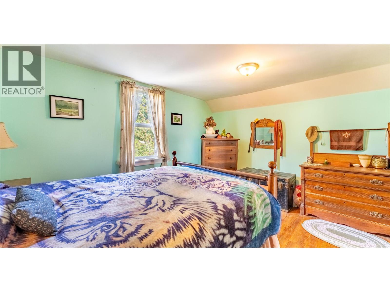 1015 Winlaw Road, Creston