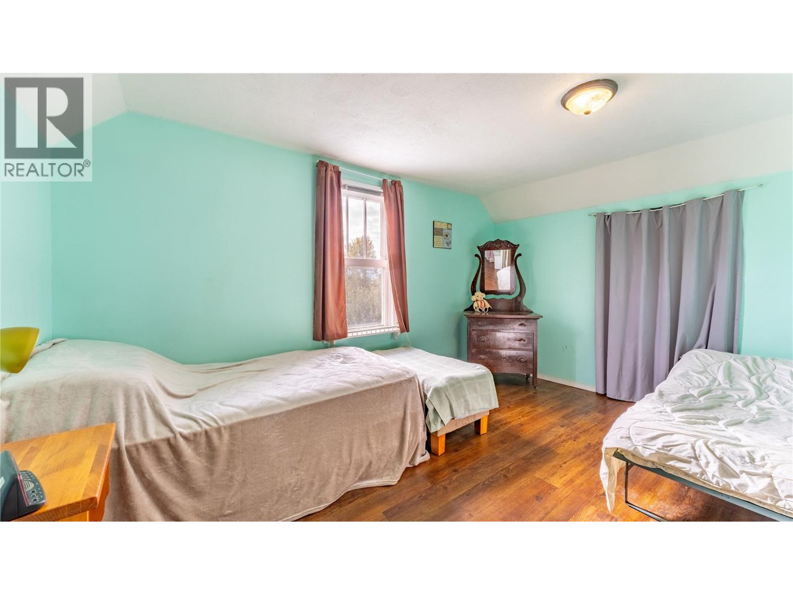 1015 Winlaw Road, Creston