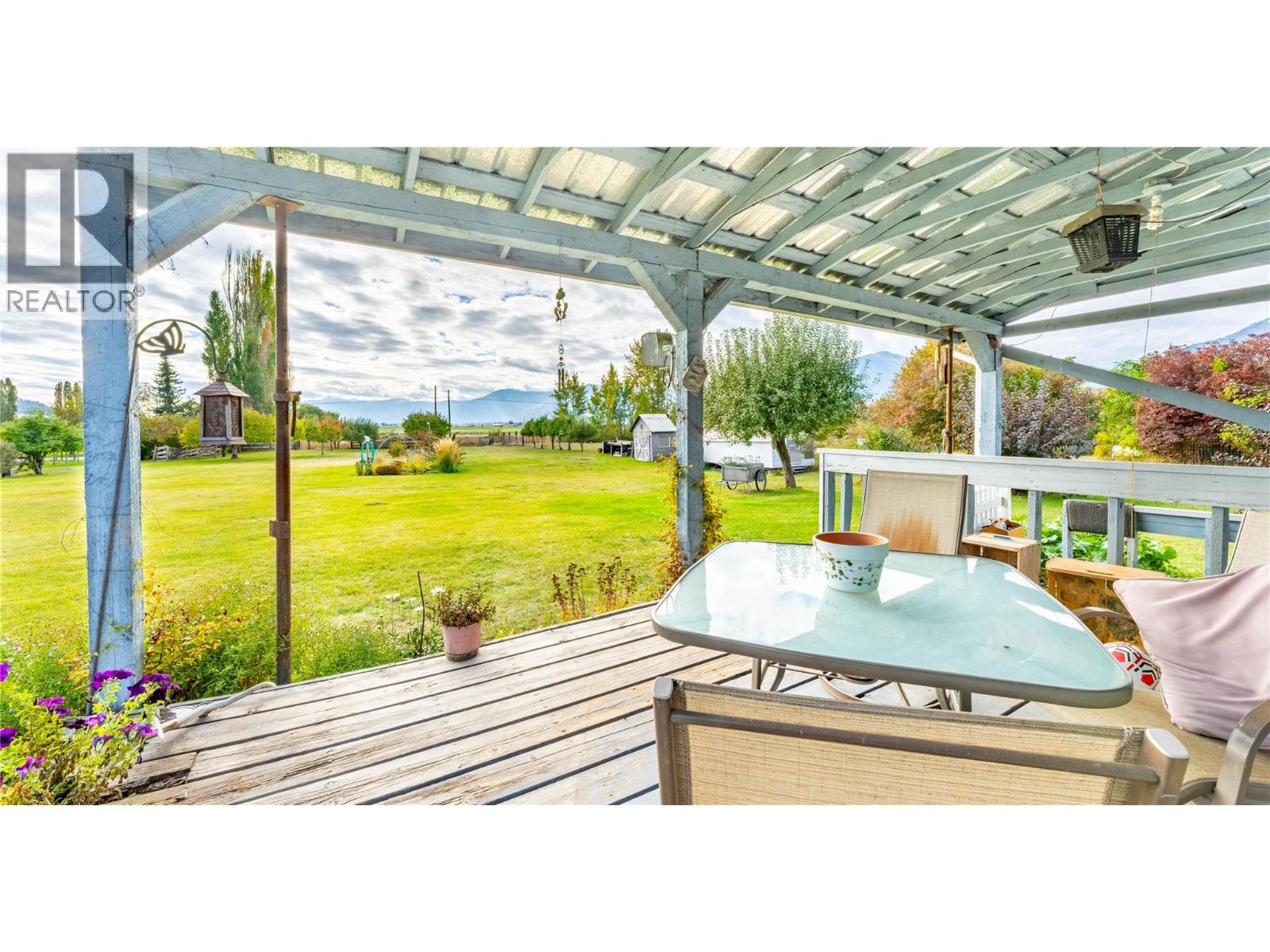 1015 Winlaw Road, Creston