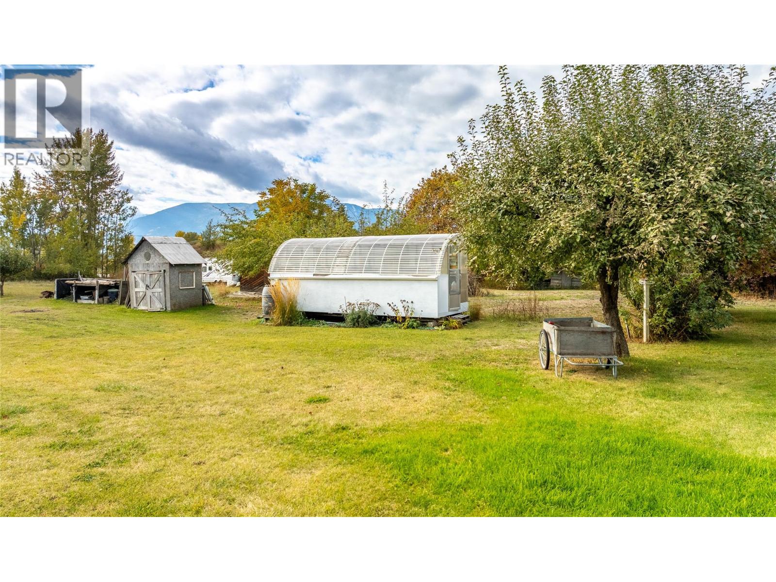 1015 Winlaw Road, Creston