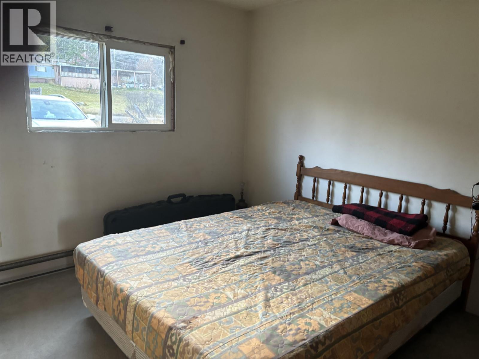 406 RICHARD STREET - 4