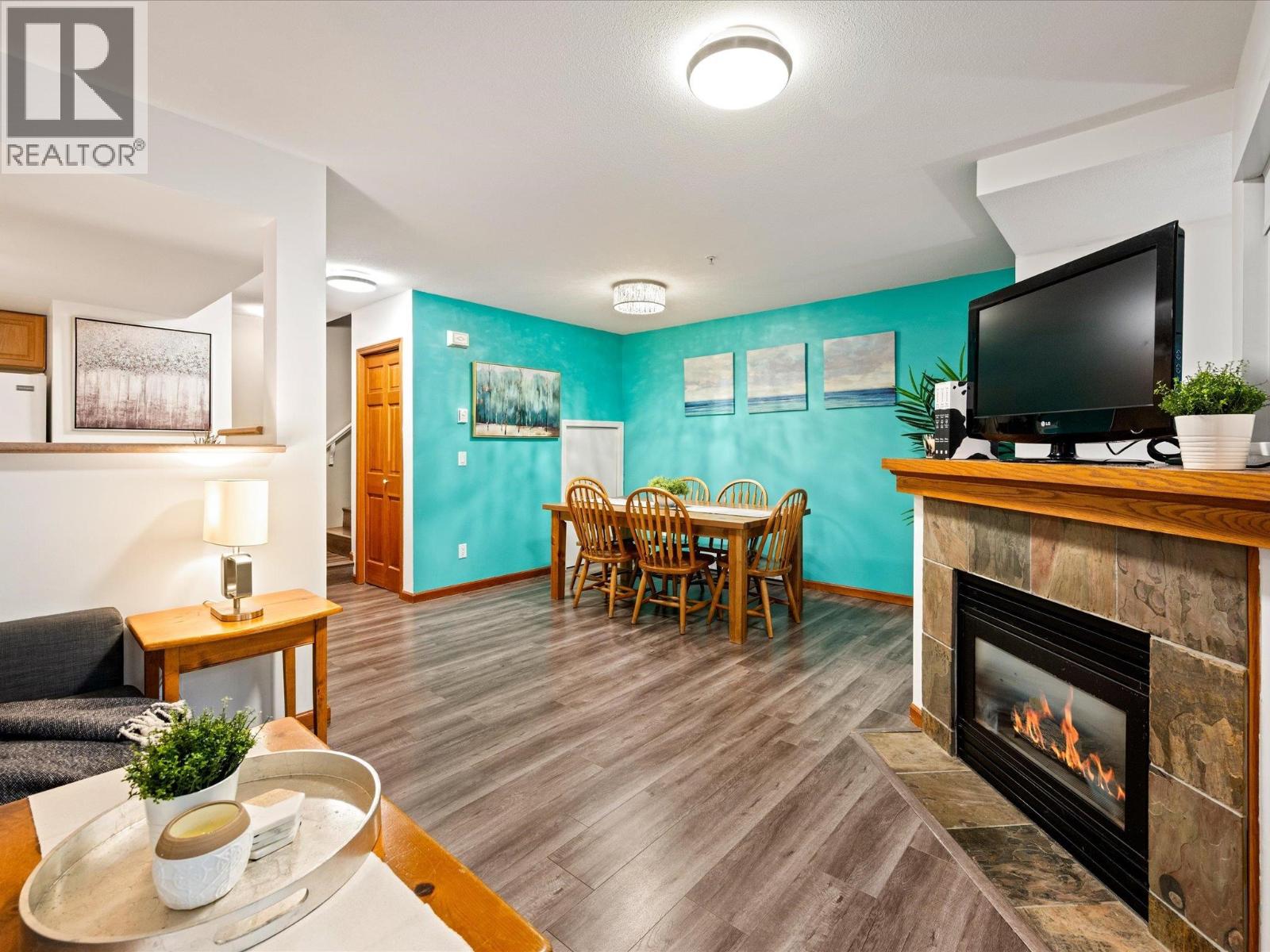 2 4335 NORTHLANDS BOULEVARD, Whistler