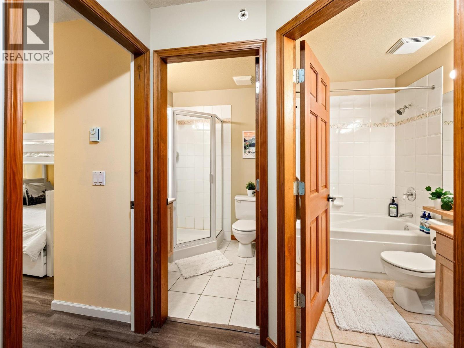 2 4335 NORTHLANDS BOULEVARD, Whistler