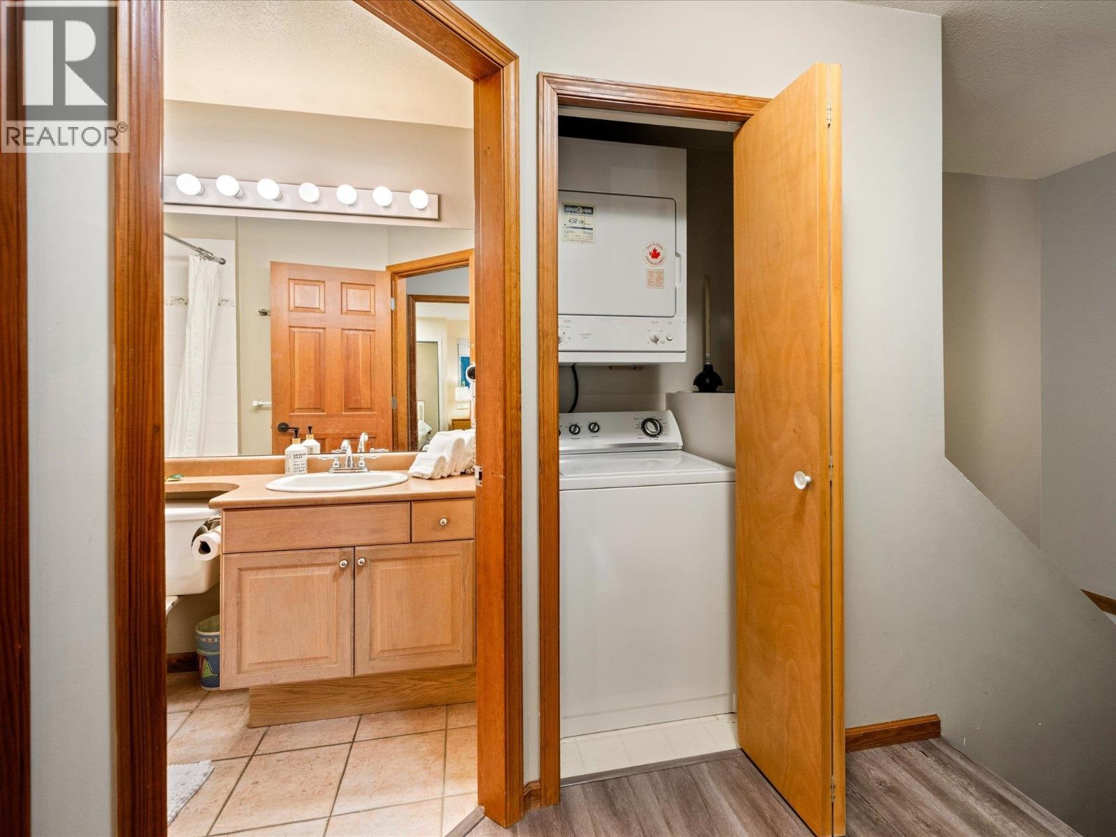 2 4335 NORTHLANDS BOULEVARD, Whistler