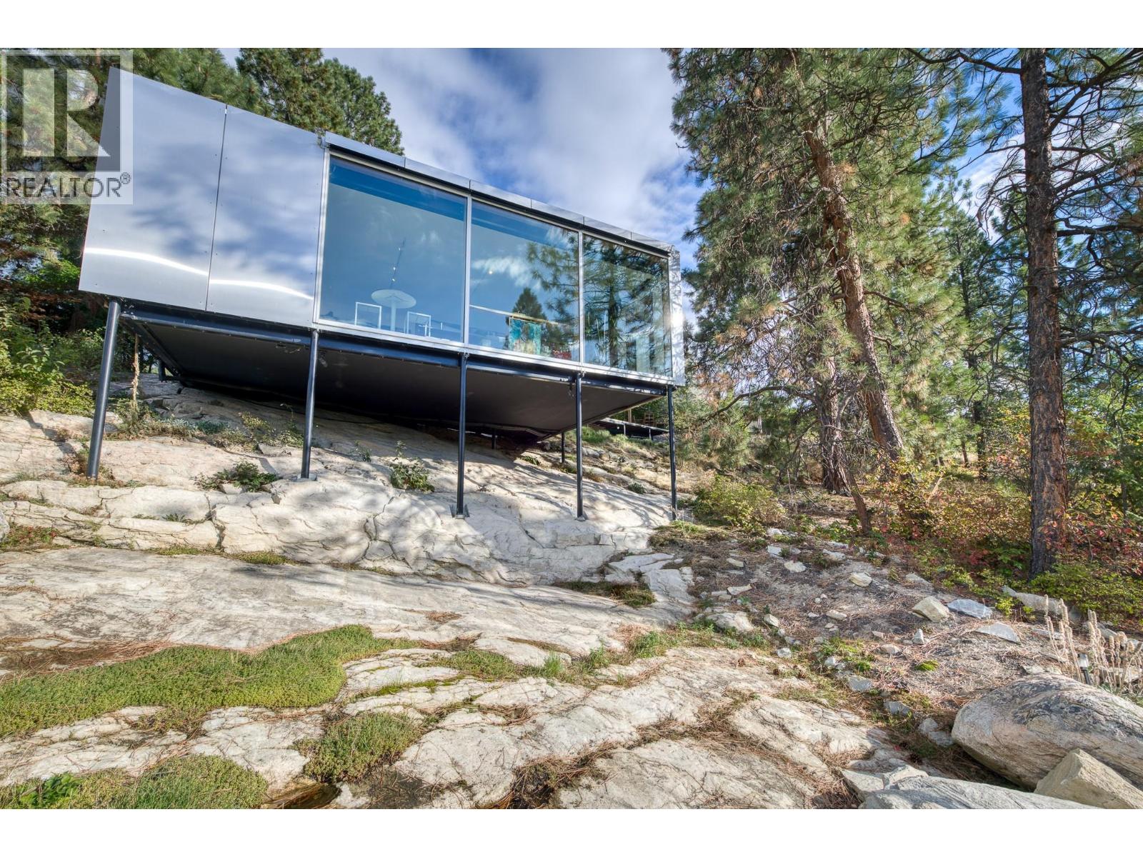 2843 Arawana Place, Naramata