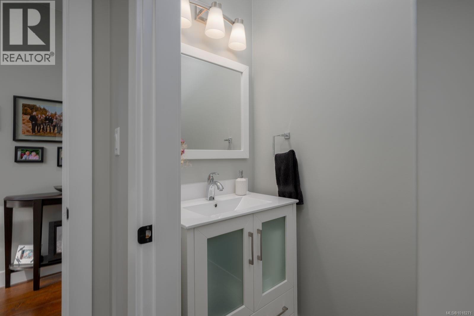 2529 West Trail Crt, Sooke