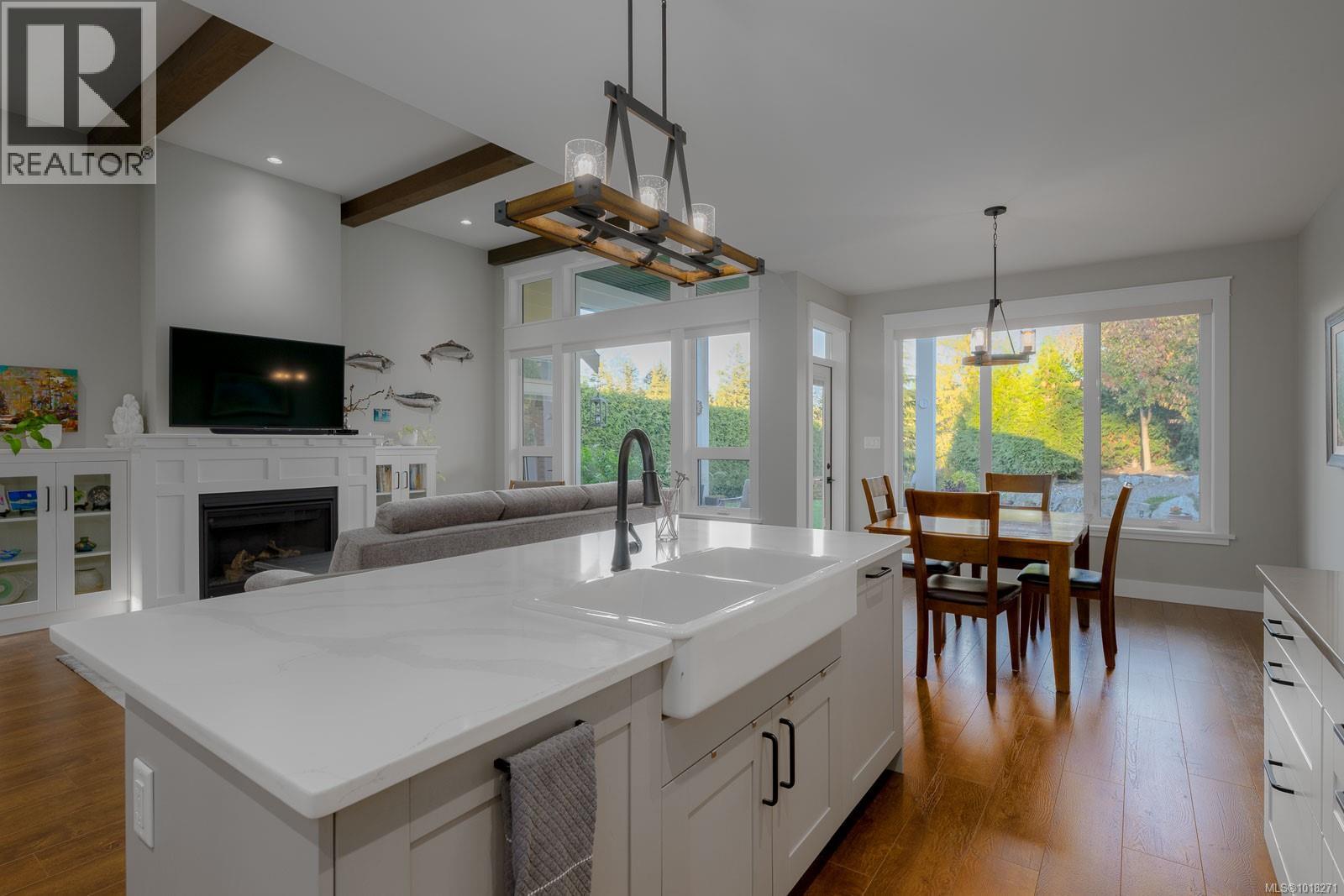 2529 West Trail Crt, Sooke
