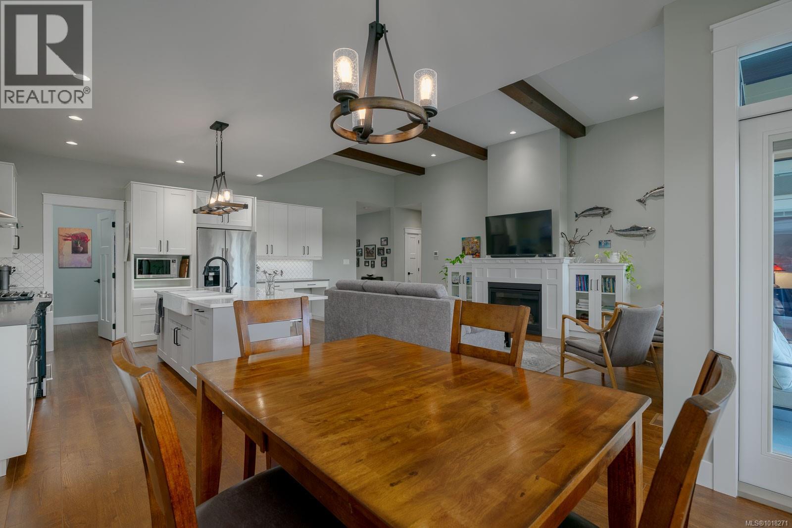 2529 West Trail Crt, Sooke