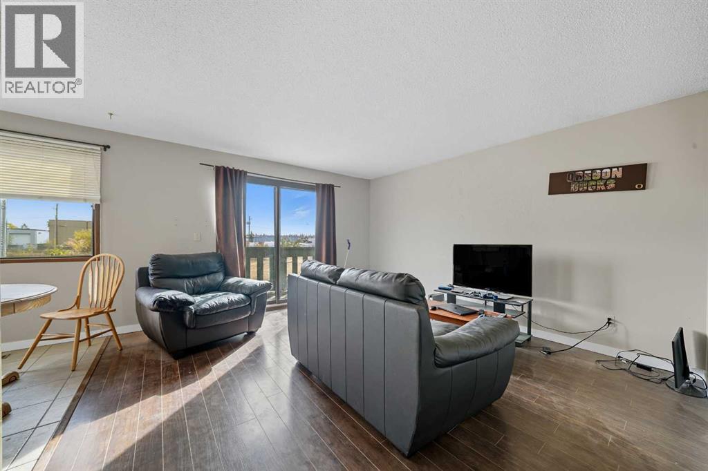 27 Nyberg Avenue, Red Deer