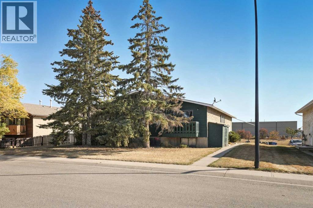 27 Nyberg Avenue, Red Deer